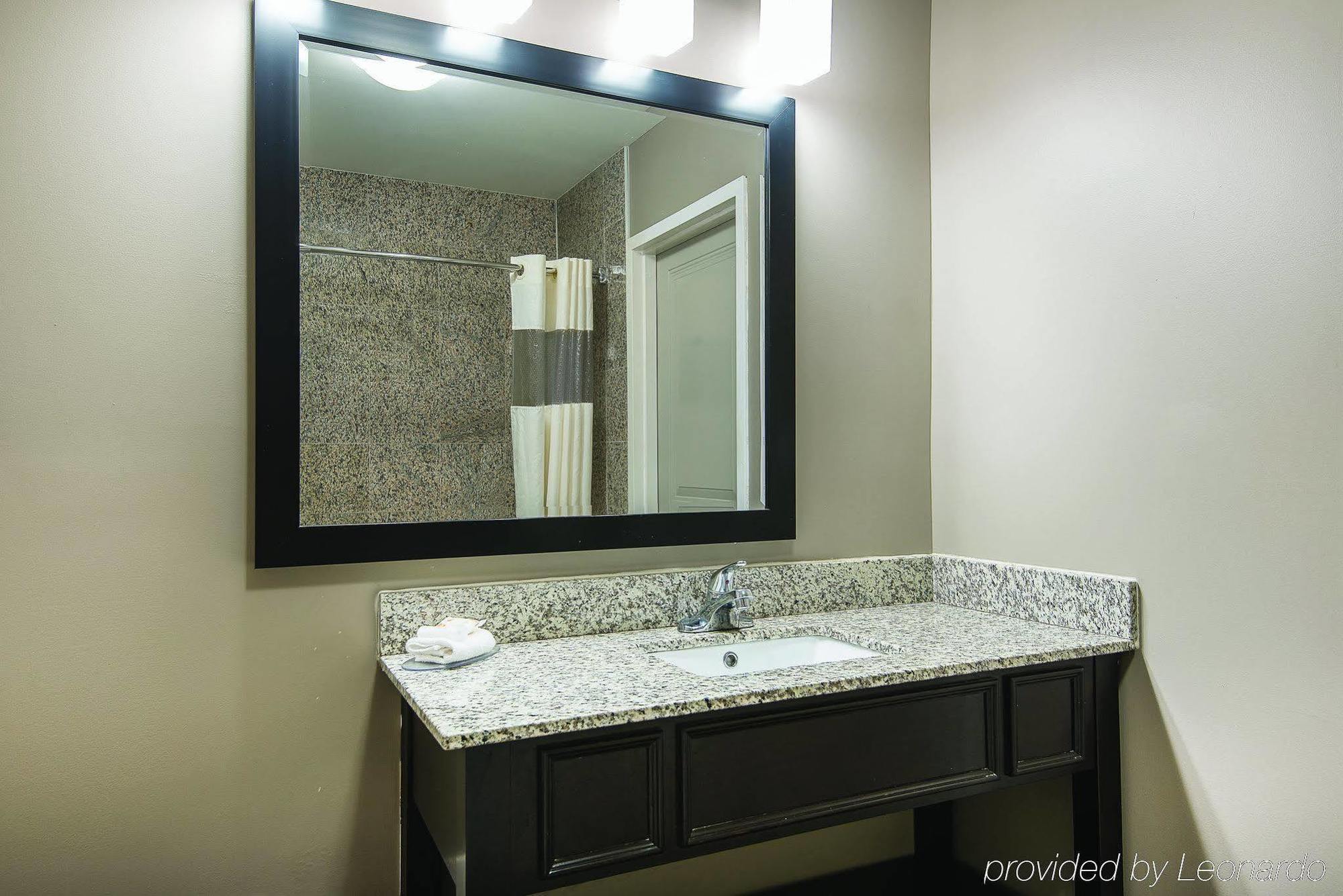 La Quinta By Wyndham Brooklyn East Otel New York Dış mekan fotoğraf